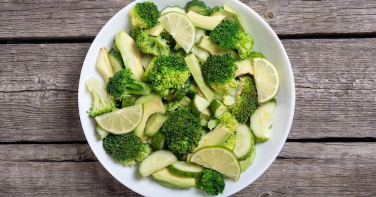 Brócoli Salad with Lemon Dressing