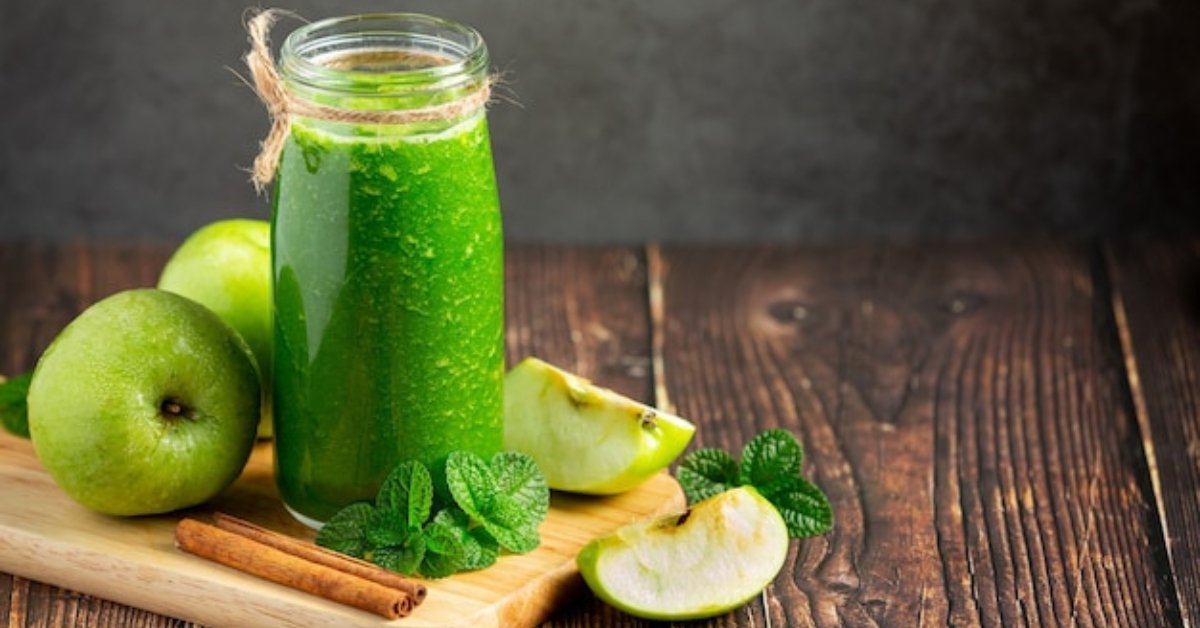 Celery Apple Cleanse Juice