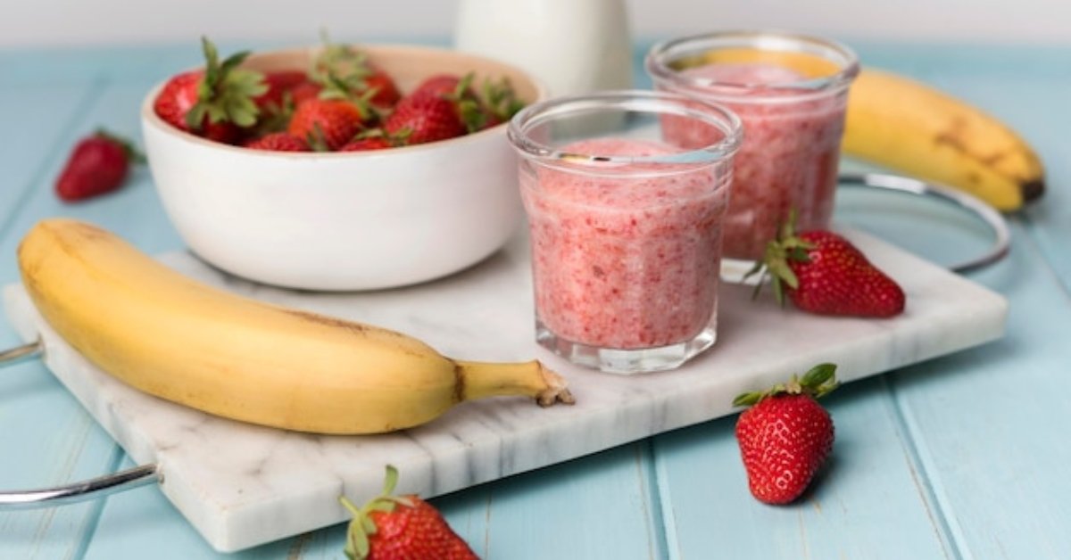 Classic Strawberry Banana Smoothie