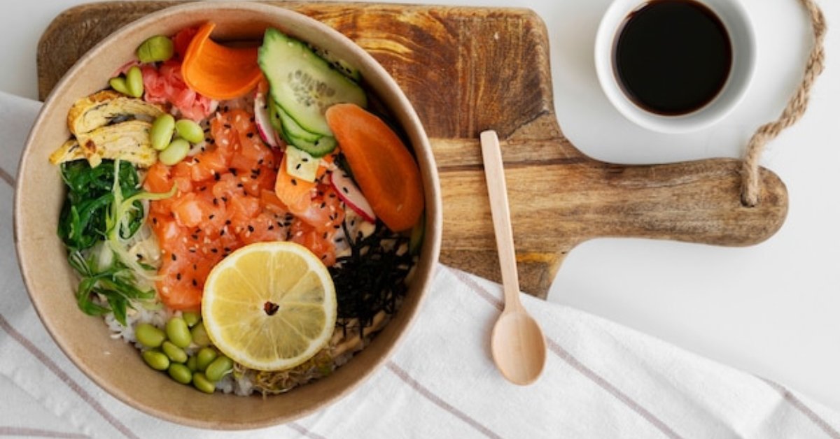 Mediterranean Salmon Rice Bowl