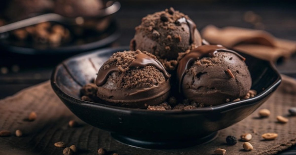 Rich Chocolate Fudge Ice Cream