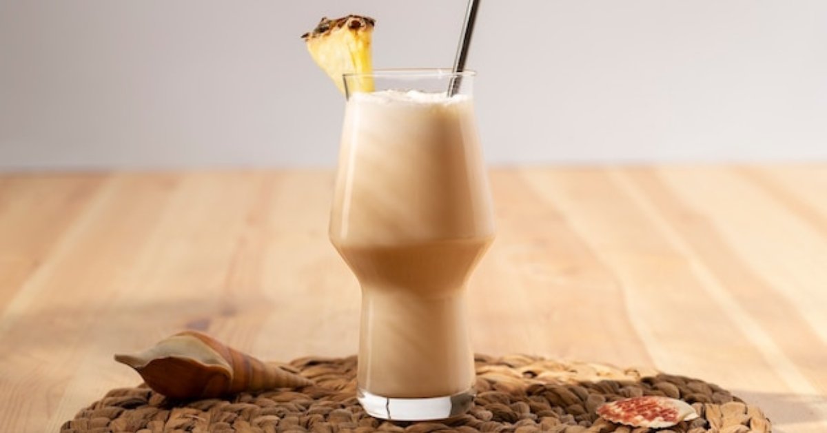 Vanilla Almond Milkshake