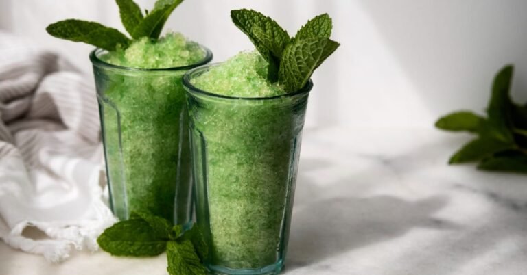Minty Lemon Freeze – Refreshing Summer Icy Drink